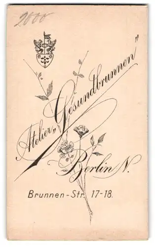 Fotografie Atelier Gesundbrunnen, Berlin, Brunnenstr. 17-18, Zweige und Blumen als Hintergrund mit Adresse des Fotograf
