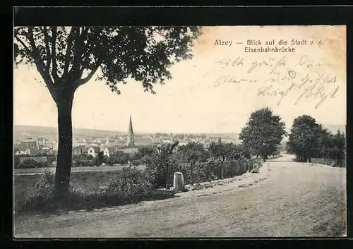 AK Alzey, Blick auf die Stadt von der Eisenbahnbrücke