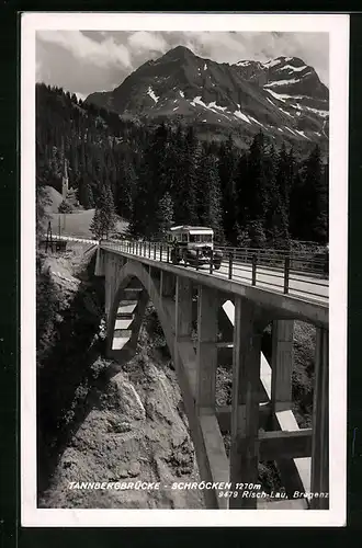 AK Schröcken, Reisebus auf der Tannbergbrücke