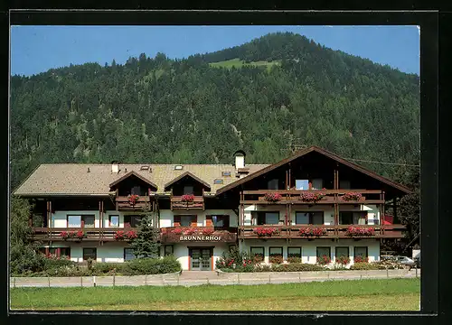 AK Niederrasen, Hotel Brunnerhof im Sonnenschein