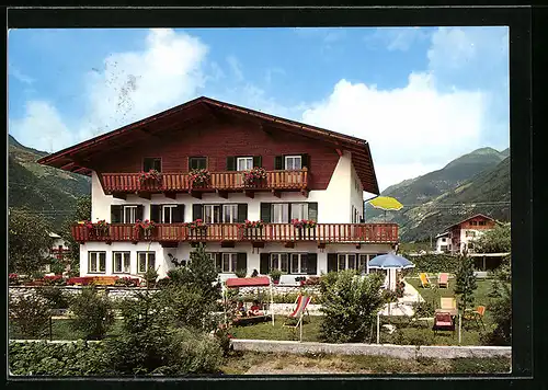 AK Gais bei Bruneck, Pension Innerhofer bei Sonnenschein