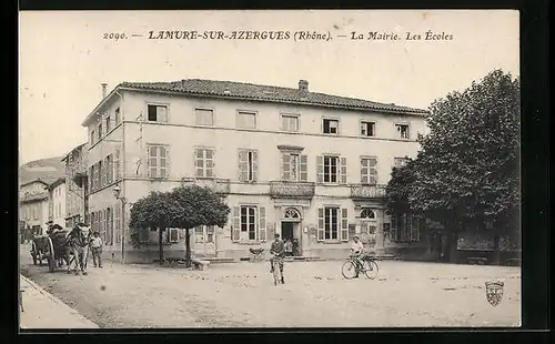 AK Lamure-sur-Azergues, La Mairie - Les Ecoles
