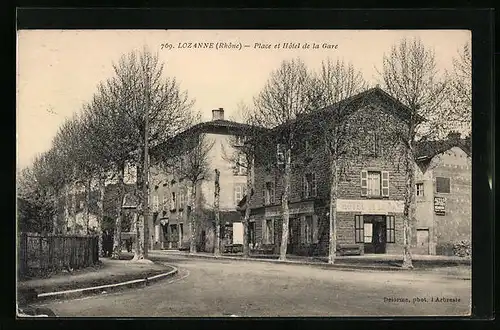 AK Lozanne, Place et Hotel de la Gare