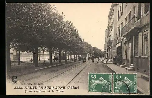 AK Neuville-sur-Saone, Quai Pasteur et le Tram