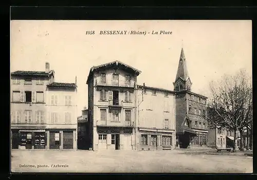 AK Bessenay, La Place