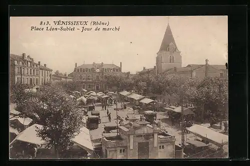 AK Vénissieux, Place Léon-Sublet, Jour de Marché