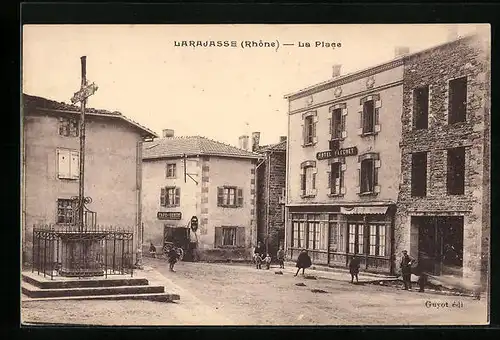 AK Larajasse, La Place