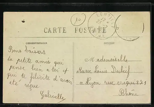 AK Lentilly, Place de la Grand`Croix