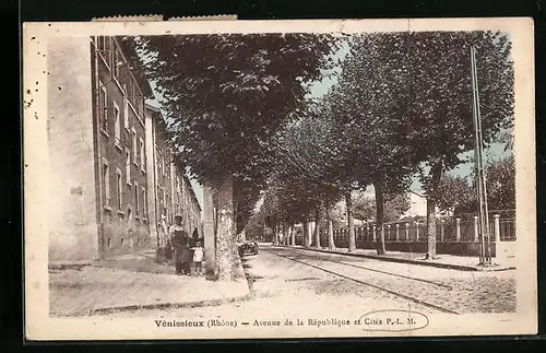 AK Vénissieux, Avenue de la Republique et Cités PLM
