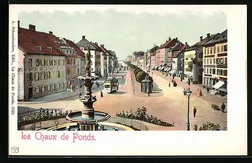 AK La-Chaux-de-Fonds, Strassenpartie mit Hotel, Brunnen und Strassenbahn