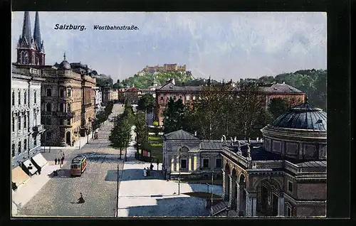 AK Salzburg, Westbahnstrasse mit Strassenbahn von oben gesehen