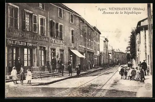 AK Vénissieux, Avenue de la République