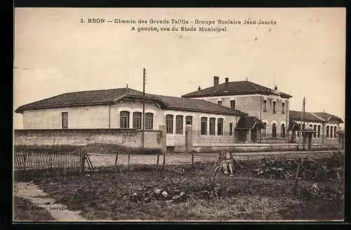 AK Bron, Chemin des Grands Taillis, Groupe Scolaire Jean-Jaurès, A gauche, Rue du Stade Municipal