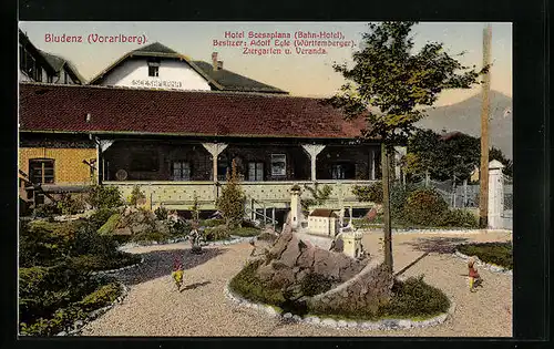 AK Bludenz, Hotel Scesaplana mit Ziergarten und Gartenzwergen