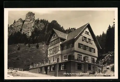 AK Ebnit, Gleichnamiges Alpenhotel gegen Bergmassiv