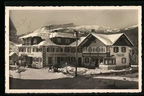 AK Riezlern, Gasthaus zur Traube im Winter