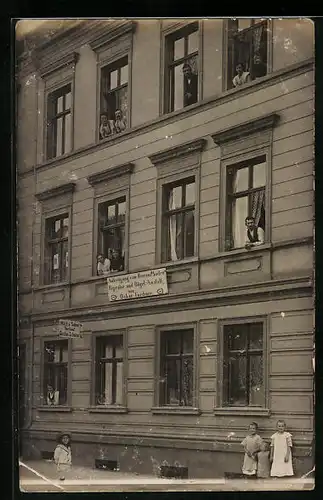 Foto-AK Brandenburg a. H., Schneiderei von Oskar Furchner in der Kirchhofstrasse 26, 1926
