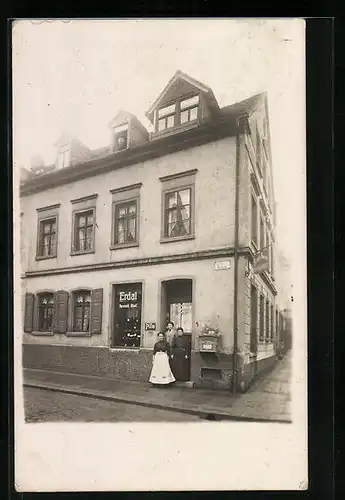 Foto-AK Meerane, Schuhwarenhandlung von Oswald Obst im Eckhaus in der Schützenstrasse, 1913