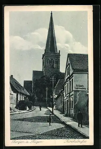 AK Bergen a. Rügen, Kirchstrasse mit Lederhandlung A. Gootz