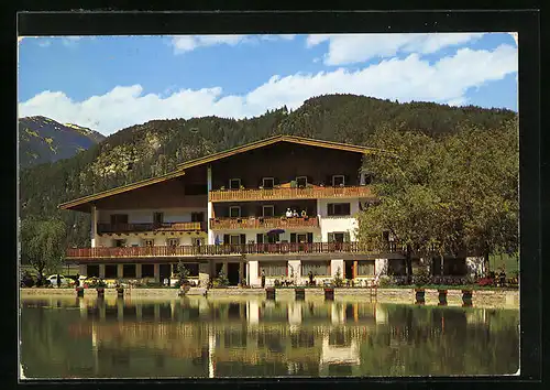 AK Ehrenburg, Hotel Ehrenburgerhof vom Wasser aus gesehen