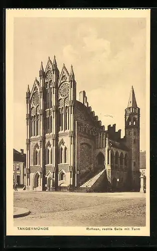 AK Tangermünde, Rathaus, rechte Seite mit Turm