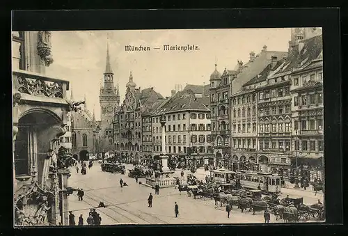 AK München, Strassenbahn auf dem Marienplatz