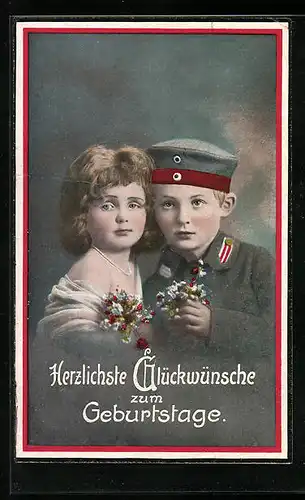 AK Kleiner Soldat und Mädchen mit Blumen, Geburtstagsgruss, Kinder Kriegspropaganda