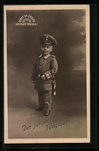 AK Der jüngste Feldgraue in Uniform mit Schirmmütze, Kinder Kriegspropaganda