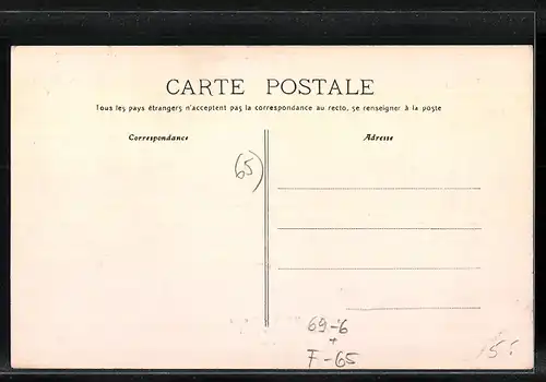 AK Lourdes, Groupe de malades dans l'abri des Pélerins