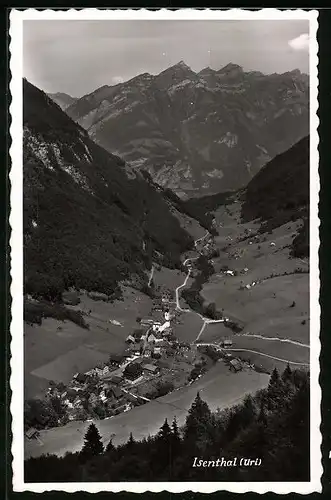AK Isenthal, Panorama vom Berg aus gesehen