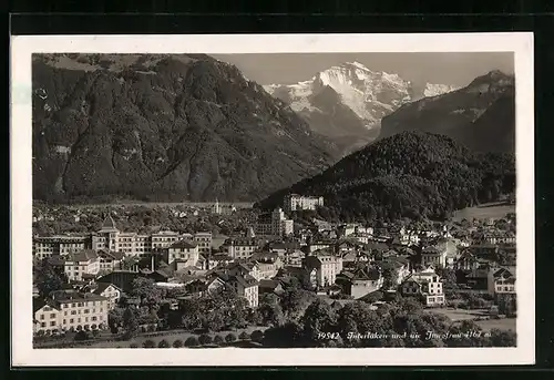 AK Interlaken, Ortsansicht und die Jungfrau