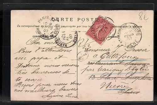 AK Saint-Bonnet-de-Mure, Un coin du Village