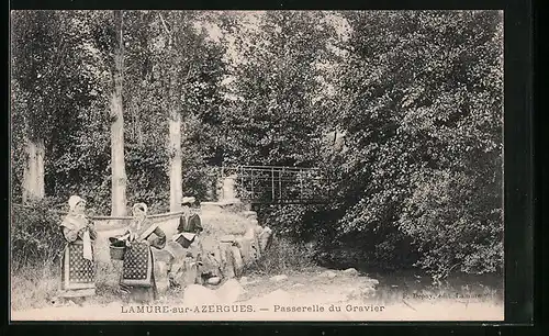 AK Lamure-sur-Azergues, Passerelle du Gravier