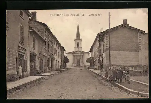 AK St-Etienne-les-Oullières, Grande rue, Strassenpartie