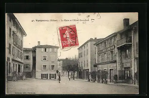 AK Vaugneray, La Place et l`Hôtel Gonichon