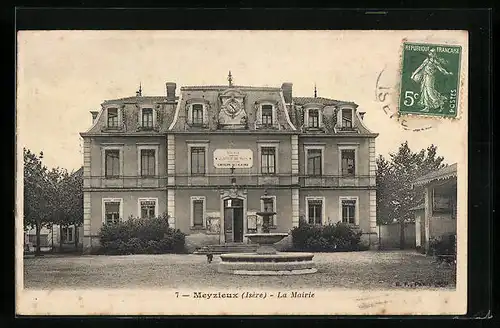 AK Meyzieux, La Mairie