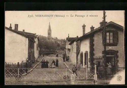 AK Vernaison, Le Passage à niveau