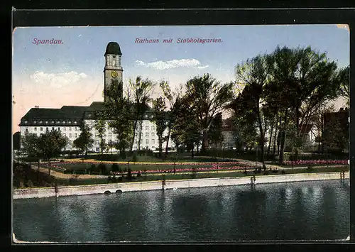 AK Spandau, Rathaus mit Stabholzgarten