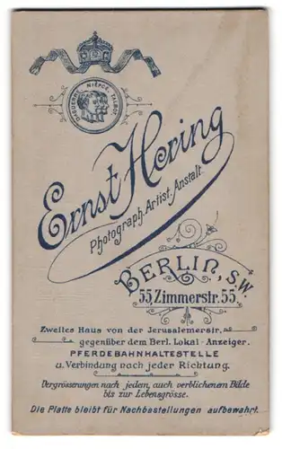 Fotografie Ernst Hering, Berlin, Zimmerstr. 55, Medaille und Krone mit Banderole