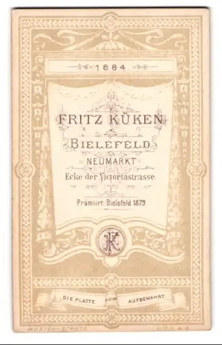 Fotografie Fritz Küken, Bielefeld, Neumarkt, Anschrift des Fotografen auf einem Tuch