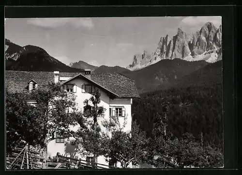 AK St. Peter i. Villnöss, Gsoi Hof mit Dolomiten