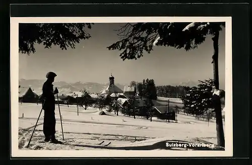 AK Sulzberg, Ortsansicht mit Skifahrer