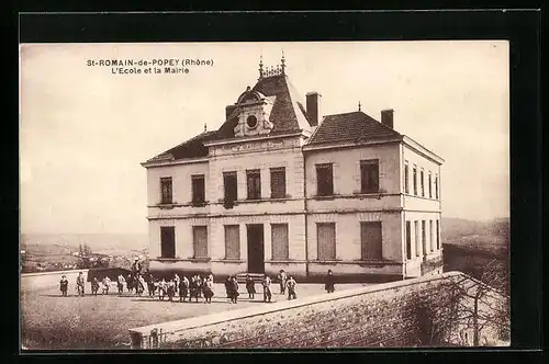 AK St-Romain-de-Popey, L`Ecole et la Mairie