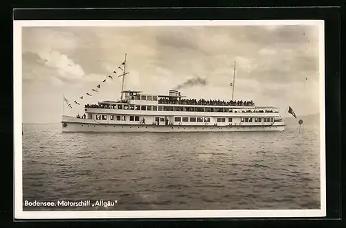 AK Motorschiff Allgäu mit Flaggengala auf dem Bodensee, flagge