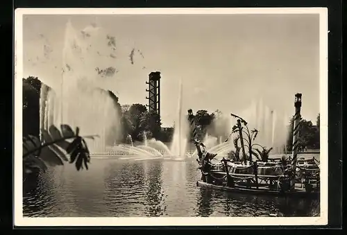 AK Hamburg, Gartenbau-Ausstellung 1953, Wasserspiele von der Taverna Isola Bella gesehen