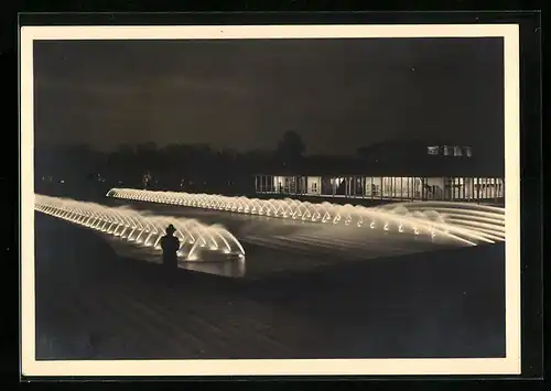 AK Stuttgart, Reichsgartenschau 1939 - Nachtstimmung bei den Wasserspielen