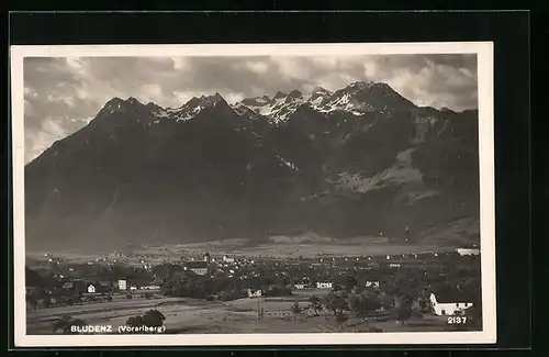 AK Bludenz, Teilansicht mit Kirche und Bergen