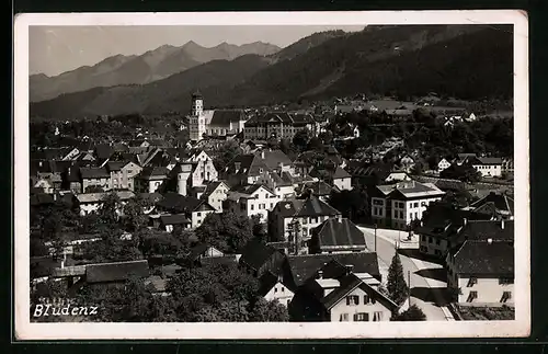 AK Bludenz, Teilansicht mit Kirche und Strassenpartie