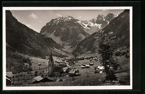 AK Bludenz, Teilansicht mit Kirche und Bergen