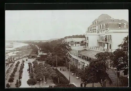 Foto-AK Heringsdorf, Kurhotel mit Strandpromenade, 1907